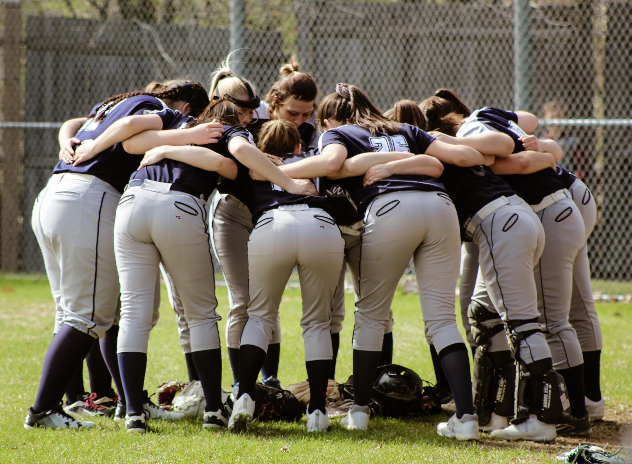 Girls softball huddle - PRHS 18-19